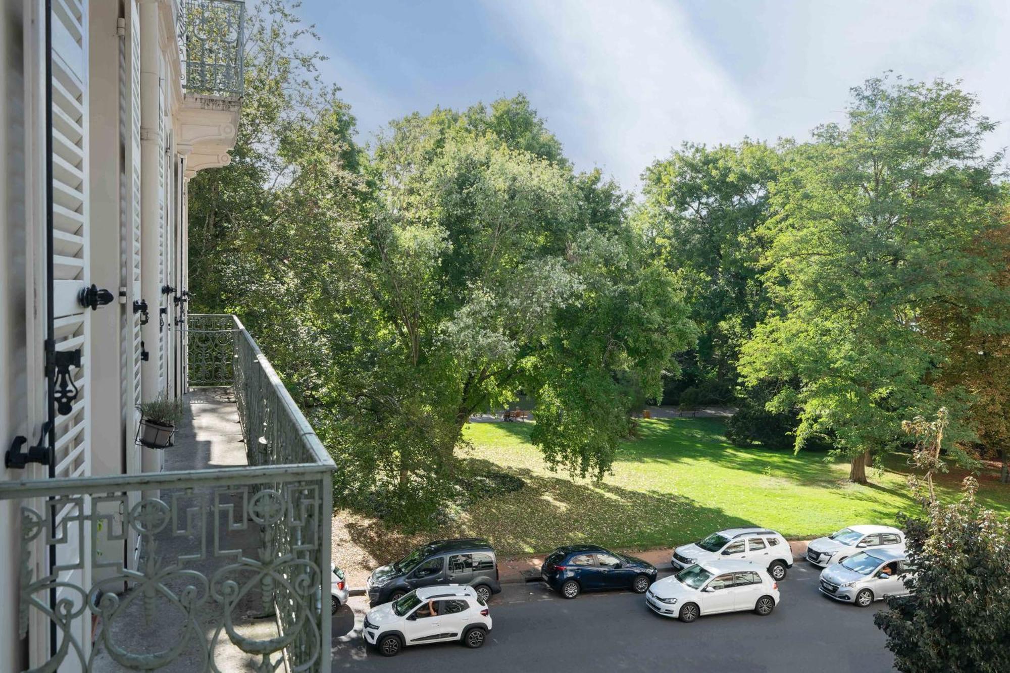 Le Brit - Grand Appartement Design, 3 Chambres, Centre Ville Vichy Eksteriør billede